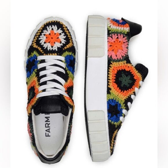 LAST CHANCE Black Artisanal Flower Platform Crochet Sneaker - Picture 2 of 4